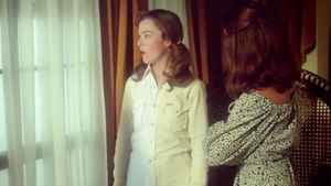 Club New City: Brunette Joni Flynn pussy eating