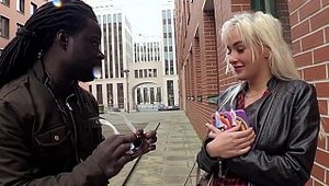 Bums Bus - Daisy Lee and Freddy Gong interracial pounding