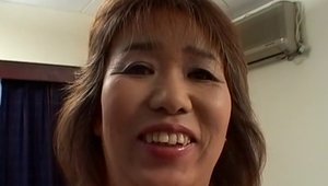 Japanese cougar Pussy fucked