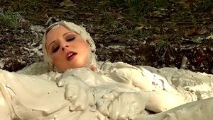 Plowing hard accompanied by very hawt pornstar