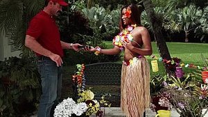 Round and Brown - Moriah Mills goes in for sex scene