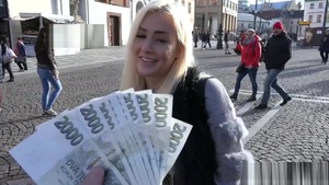 Cumshot with inked czech blonde haired Daisy Lee